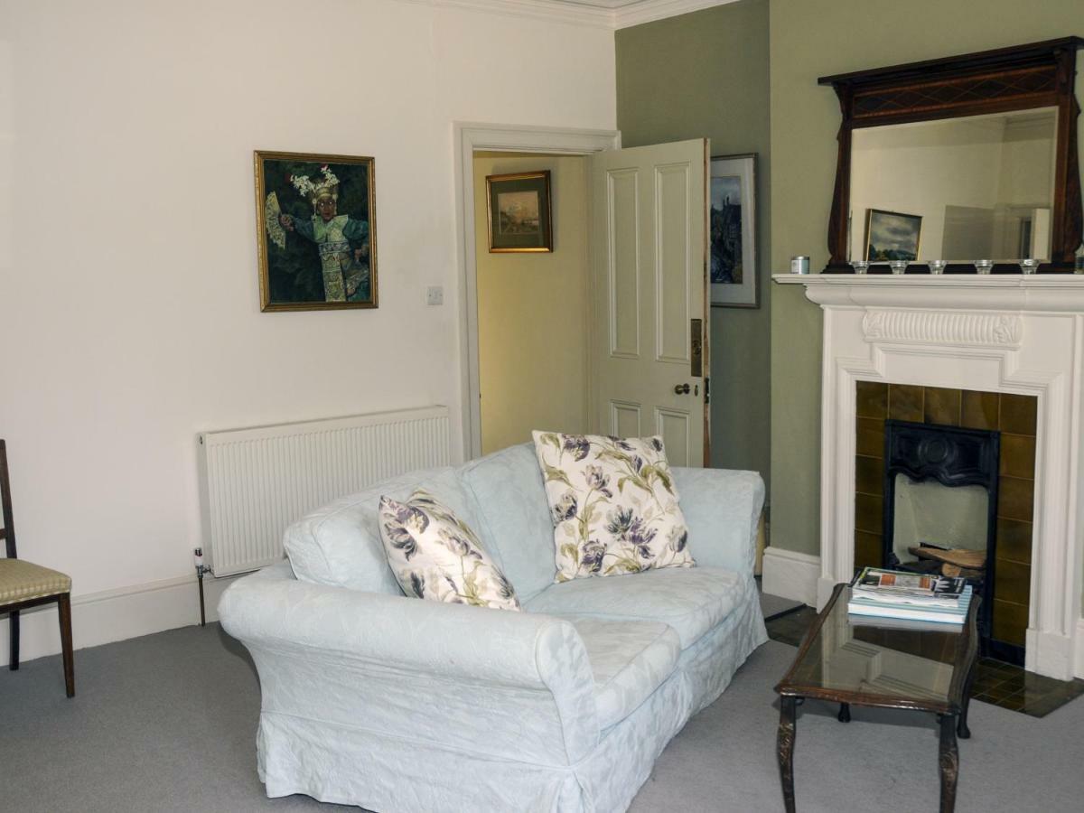 Saffrons Apartment Eastbourne Exterior photo